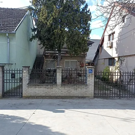 Apartment Minimal Novi Sad Exteriör bild